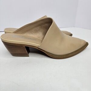 Sbicca Vintage Collection Mules Size 9‎ Heel 2" Heel To Toe 11"